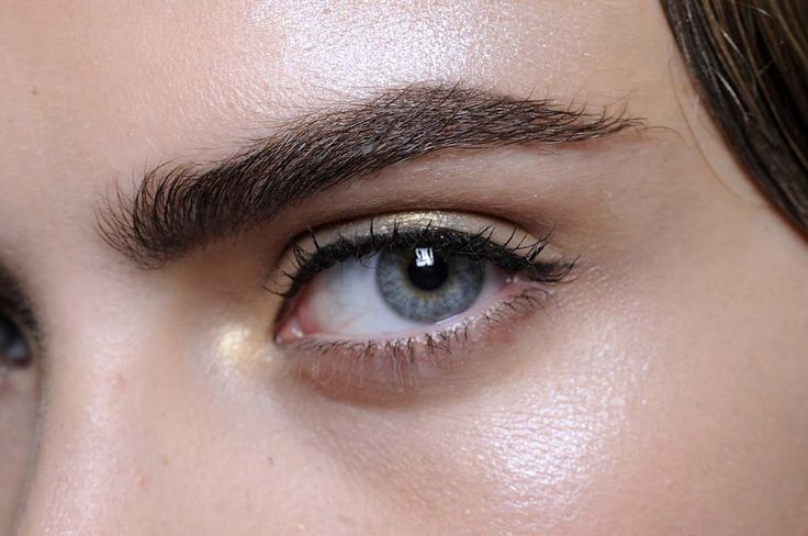 Eyebrow Feathering