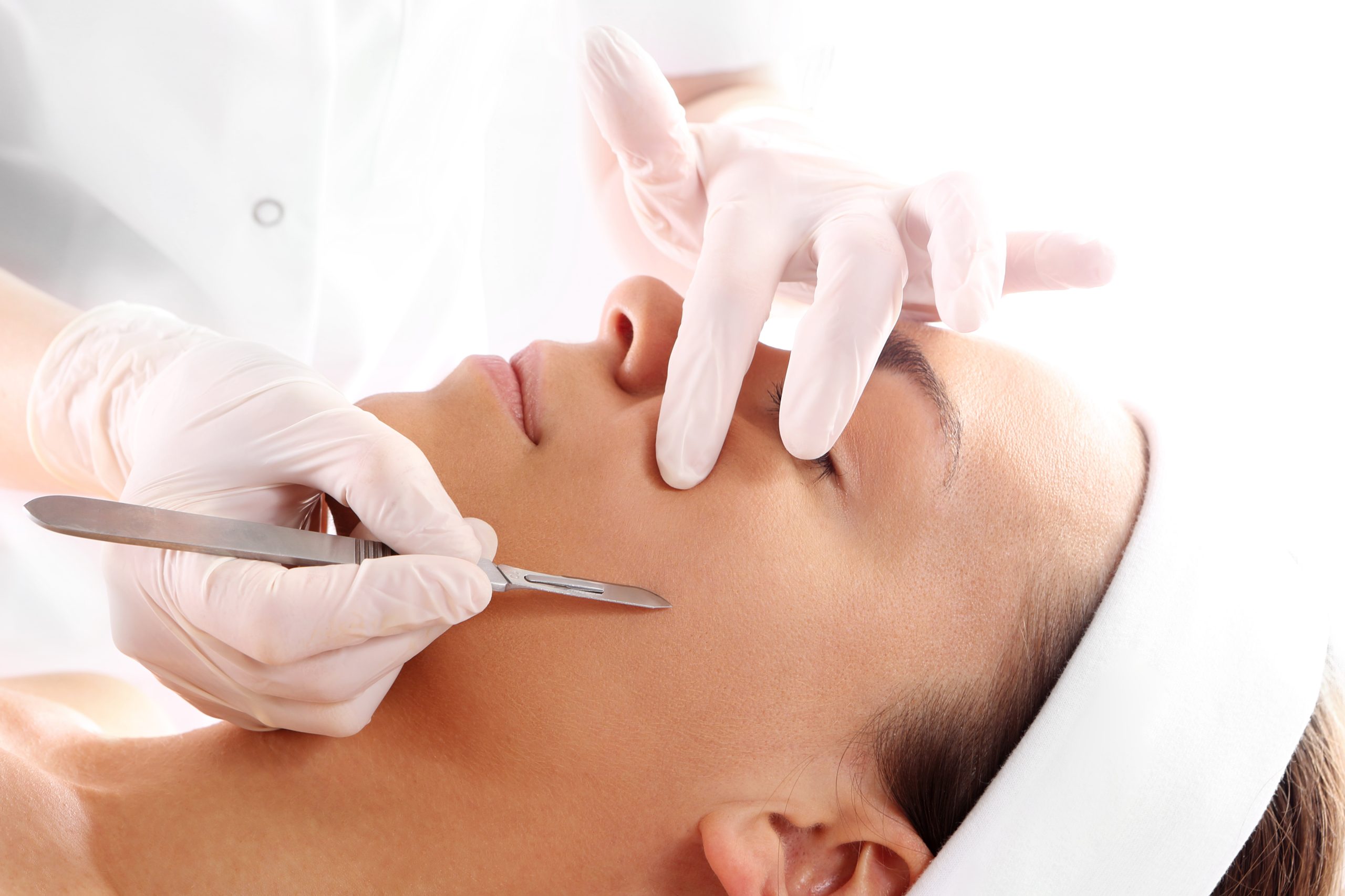 What is Dermaplaning and why Should you Make an Appointment?